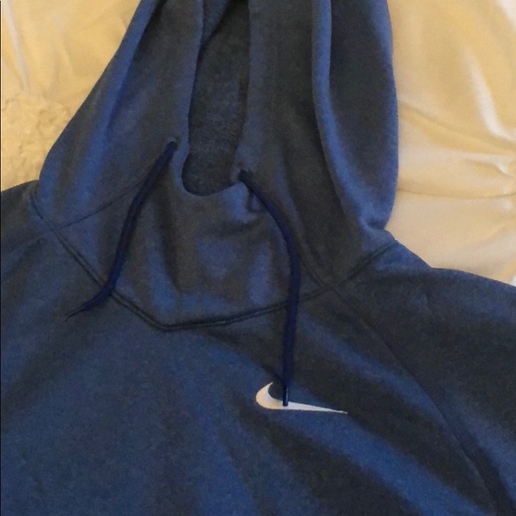 Nike athletic hoodie - Picture 3 of 4